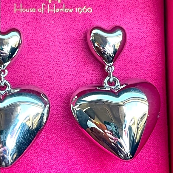 NWT 💖 HOUSE OF HARLOW 1960 Silver Tone Double Puffy Hollow Hearts Earrings - Picture 3 of 7